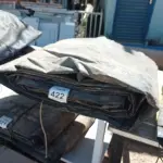 LOTE 422 - 01 LONA DE CAMINHÃO. (NO ESTADO) ATENÇÃO! FAZER A VISITAÇÃO ANTES DE ARREMATAR, NÃO SABEMOS SE FUNCIONA, LEILÃO NÃO TEM GARANTIA E NEM DEVOLUÇÃO, SUJEITO A POSSÍVEIS AVARIAS VISÍVEIS/OCULTAS E/OU AUSÊNCIA DE COMPONENTES.