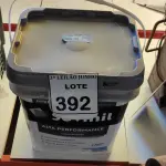 LOTE 392 - 01 GALÃO DE TINTA SUVINIL DE 18L PARA INTERIORES ACABAMENTO FOSCO BRANCO. (NOVO) (NO ESTADO) ATENÇÃO! FAZER A VISITAÇÃO ANTES DE ARREMATAR, NÃO SABEMOS SE FUNCIONA. LEILÃO NÃO TEM GARANTIA E NEM DEVOLUÇÃO, SUJEITO A POSSÍVEIS AVARIAS VISÍVEIS/OCULTAS E/OU AUSÊNCIA DE COMPONENTES.