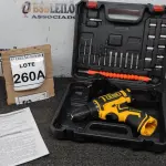 PARAFUSADEIRA   BTEK 12V COM MALETA E ACESSÓRIOS. (NO ESTADO) ATENÇÃO! FAZER A VISITAÇÃO ANTES DE ARREMATAR, NÃO SABEMOS SE FUNCIONA, LEILÃO NÃO TEM GARANTIA E NEM DEVOLUÇÃO, SUJEITO A POSSÍVEIS AVARIAS VISÍVEIS/OCULTAS E/OU AUSÊNCIA DE COMPONENTES. 