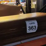 LOTE 363 - 20 TÁBUAS COMPENSADAS VERNIZADAS. (NO ESTADO) ATENÇÃO! FAZER A VISITAÇÃO ANTES DE ARREMATAR, NÃO SABEMOS SE FUNCIONA. LEILÃO NÃO TEM GARANTIA E NEM DEVOLUÇÃO, SUJEITO A POSSÍVEIS AVARIAS VISÍVEIS/OCULTAS E/OU AUSÊNCIA DE COMPONENTES.