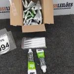 LOTE 094 - 23 BISNAGAS PLÁSTICA DE SILICONE ACETICO COR BRANCA COM 50 ML CADA.  (NO ESTADO) ATENÇÃO! FAZER A VISITAÇÃO ANTES DE ARREMATAR, NÃO SABEMOS SE FUNCIONA. LEILÃO NÃO TEM GARANTIA E NEM DEVOLUÇÃO, SUJEITO A POSSÍVEIS AVARIAS VISÍVEIS/OCULTAS E/OU AUSÊNCIA DE COMPONENTES.