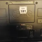 LOTE 181 - 01 TV LCD 50’’ MARCA LG. (NO ESTADO) ATENÇÃO! FAZER A VISITAÇÃO ANTES DE ARREMATAR, NÃO SABEMOS SE FUNCIONA. LEILÃO NÃO TEM GARANTIA E NEM DEVOLUÇÃO, SUJEITO A POSSÍVEIS AVARIAS VISÍVEIS/OCULTAS E/OU AUSÊNCIA DE COMPONENTES.
