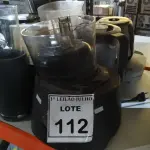LOTE 112 - 01 LOTE COM VÁRIAS CAFETEIRAS, SANDUICHEIRA, CHALEIRA, BASE DE LIQUIDIFICADOR E ELETRODOMÉSTICOS DIVERS. (NO ESTADO) ATENÇÃO! FAZER A VISITAÇÃO ANTES DE ARREMATAR, NÃO SABEMOS SE FUNCIONA. LEILÃO NÃO TEM GARANTIA E NEM DEVOLUÇÃO, SUJEITO A POSSÍVEIS AVARIAS VISÍVEIS/OCULTAS E/OU AUSÊNCIA DE COMPONENTES.
