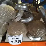LOTE 138 - 01 LOTE COM VÁRIAS CÚPULAS DE VIDRO. (NO ESTADO) ATENÇÃO! FAZER A VISITAÇÃO ANTES DE ARREMATAR, NÃO SABEMOS SE FUNCIONA. LEILÃO NÃO TEM GARANTIA E NEM DEVOLUÇÃO, SUJEITO A POSSÍVEIS AVARIAS VISÍVEIS/OCULTAS E/OU AUSÊNCIA DE COMPONENTES.