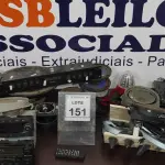 LOTE 151 - 01 LOTE COM GRANDE QUANTIDADE DE SUCATA DE AUTOFALANTE E SOM AUTOMOTIVO. (NO ESTADO) ATENÇÃO! FAZER A VISITAÇÃO ANTES DE ARREMATAR, NÃO SABEMOS SE FUNCIONA. LEILÃO NÃO TEM GARANTIA E NEM DEVOLUÇÃO, SUJEITO A POSSÍVEIS AVARIAS VISÍVEIS/OCULTAS E/OU AUSÊNCIA DE COMPONENTES.