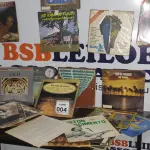 LOTE 004 - 01 LOTE COM VÁRIOS DISCOS DE VINIL.  (NO ESTADO) ATENÇÃO! FAZER A VISITAÇÃO ANTES DE ARREMATAR, NÃO SABEMOS SE FUNCIONA. LEILÃO NÃO TEM GARANTIA E NEM DEVOLUÇÃO, SUJEITO A POSSÍVEIS AVARIAS VISÍVEIS/OCULTAS E/OU AUSÊNCIA DE COMPONENTES.