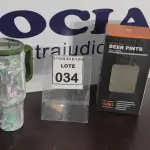 LOTE 034 - 01 COPO TÉRMICO STANLEY DE 1200ML PERSONALIZADO. (NO ESTADO) ATENÇÃO! FAZER A VISITAÇÃO ANTES DE ARREMATAR, NÃO SABEMOS SE FUNCIONA. LEILÃO NÃO TEM GARANTIA E NEM DEVOLUÇÃO, SUJEITO A POSSÍVEIS AVARIAS VISÍVEIS/OCULTAS E/OU AUSÊNCIA DE COMPONENTES.