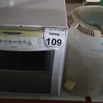LOTE 109 - 01 LAVADORA DE LOUÇA MARCA BRASTEMP E 01 CENTRIFUGADOR DE ROUPA MARCA ARNO. (NO ESTADO) ATENÇÃO! FAZER A VISITAÇÃO ANTES DE ARREMATAR, NÃO SABEMOS SE FUNCIONA. LEILÃO NÃO TEM GARANTIA E NEM DEVOLUÇÃO, SUJEITO A POSSÍVEIS AVARIAS VISÍVEIS/OCULTAS E/OU AUSÊNCIA DE COMPONENTES.