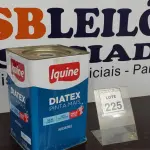 LOTE 225 - 01 LATA DE TINTA PARA INTERIORES IQUINE DIATEX BASE P ACRÍLICO FOSCO 18 L. (NOVO) (NO ESTADO) ATENÇÃO! FAZER A VISITAÇÃO ANTES DE ARREMATAR, NÃO SABEMOS SE FUNCIONA. LEILÃO NÃO TEM GARANTIA E NEM DEVOLUÇÃO, SUJEITO A POSSÍVEIS AVARIAS VISÍVEIS/OCULTAS E/OU AUSÊNCIA DE COMPONENTES.