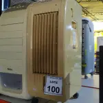 LOTE 100 - 02 CLIMATIZADORES SENDO 01 MARCA PHILCO E 01 MARCA KOMECO E 01 VENTILADOR DE COLUNA MARCA ARNO. (NO ESTADO) ATENÇÃO! FAZER A VISITAÇÃO ANTES DE ARREMATAR, NÃO SABEMOS SE FUNCIONA. LEILÃO NÃO TEM GARANTIA E NEM DEVOLUÇÃO, SUJEITO A POSSÍVEIS AVARIAS VISÍVEIS/OCULTAS E/OU AUSÊNCIA DE COMPONENTES.