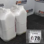 LOTE 078 - 02 REMOVEDORES DE CERA E ACABAMENTOS COM 5L CADA. (NO ESTADO) ATENÇÃO! FAZER A VISITAÇÃO ANTES DE ARREMATAR, NÃO SABEMOS SE FUNCIONA. LEILÃO NÃO TEM GARANTIA E NEM DEVOLUÇÃO, SUJEITO A POSSÍVEIS AVARIAS VISÍVEIS/OCULTAS E/OU AUSÊNCIA DE COMPONENTES.