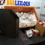 LOTE 301 - 20 PASTAS ORGANIZADORAS, 11 CAIXAS DE COLA BASTÃO COM 12 UNIDADES CADA E GRANDE QUANTIDADE DE MATÉRIAS ELÉTRICOS DIVERSOS. (NO ESTADO) ATENÇÃO! FAZER A VISITAÇÃO ANTES DE ARREMATAR, NÃO SABEMOS SE FUNCIONA. LEILÃO NÃO TEM GARANTIA E NEM DEVOLUÇÃO, SUJEITO A POSSÍVEIS AVARIAS VISÍVEIS/OCULTAS E/OU AUSÊNCIA DE COMPONENTES.