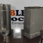 LOTE 171 - 02 CAFETEIRAS ELÉTRICAS EM INOX. (NO ESTADO) ATENÇÃO! FAZER A VISITAÇÃO ANTES DE ARREMATAR, NÃO SABEMOS SE FUNCIONA. LEILÃO NÃO TEM GARANTIA E NEM DEVOLUÇÃO, SUJEITO A POSSÍVEIS AVARIAS VISÍVEIS/OCULTAS E/OU AUSÊNCIA DE COMPONENTES.