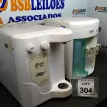LOTE 304 - 02 PURIFICADORES DE ÁGUA SENDO 01 MARCA IBBL E 01 MARCA SOFT. (NO ESTADO) ATENÇÃO! FAZER A VISITAÇÃO ANTES DE ARREMATAR, NÃO SABEMOS SE FUNCIONA. LEILÃO NÃO TEM GARANTIA E NEM DEVOLUÇÃO, SUJEITO A POSSÍVEIS AVARIAS VISÍVEIS/OCULTAS E/OU AUSÊNCIA DE COMPONENTES.