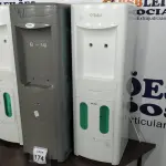 LOTE 174 - 03 BEBEDOUROS PARA GARRAFÃO MARCA IBBL. (NO ESTADO) ATENÇÃO! FAZER A VISITAÇÃO ANTES DE ARREMATAR, NÃO SABEMOS SE FUNCIONA. LEILÃO NÃO TEM GARANTIA E NEM DEVOLUÇÃO, SUJEITO A POSSÍVEIS AVARIAS VISÍVEIS/OCULTAS E/OU AUSÊNCIA DE COMPONENTES.