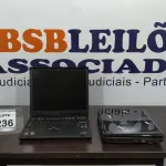 LOTE 236 - 02 NOTEBOOKS PARA RETIRADA DE PEÇAS.  (NO ESTADO) ATENÇÃO! FAZER A VISITAÇÃO ANTES DE ARREMATAR, NÃO SABEMOS SE FUNCIONA. LEILÃO NÃO TEM GARANTIA E NEM DEVOLUÇÃO, SUJEITO A POSSÍVEIS AVARIAS VISÍVEIS/OCULTAS E/OU AUSÊNCIA DE COMPONENTES.