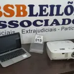 LOTE 015 - 01 NOTEBOOK MARCA HP E 01 PROJETOR MARCA NEC. (NO ESTADO) ATENÇÃO! FAZER A VISITAÇÃO ANTES DE ARREMATAR, NÃO SABEMOS SE FUNCIONA. LEILÃO NÃO TEM GARANTIA E NEM DEVOLUÇÃO, SUJEITO A POSSÍVEIS AVARIAS VISÍVEIS/OCULTAS E/OU AUSÊNCIA DE COMPONENTES.