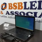 LOTE 234 - 01 NOTEBOOK COM FONTE MARCA AURA. (NO ESTADO) ATENÇÃO! FAZER A VISITAÇÃO ANTES DE ARREMATAR, NÃO SABEMOS SE FUNCIONA. LEILÃO NÃO TEM GARANTIA E NEM DEVOLUÇÃO, SUJEITO A POSSÍVEIS AVARIAS VISÍVEIS/OCULTAS E/OU AUSÊNCIA DE COMPONENTES.
