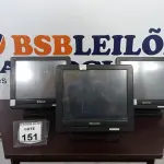 LOTE 151 - 03 MONITORES DE PONTOS DE VENDA MARCA SWEDA. (NO ESTADO) ATENÇÃO! FAZER A VISITAÇÃO ANTES DE ARREMATAR, NÃO SABEMOS SE FUNCIONA. LEILÃO NÃO TEM GARANTIA E NEM DEVOLUÇÃO, SUJEITO A POSSÍVEIS AVARIAS VISÍVEIS/OCULTAS E/OU AUSÊNCIA DE COMPONENTES.