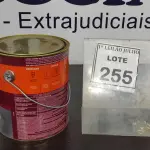 LOTE 255 - 01 LATA DE TINTA ESMALTE SINTÉTICO PARA MADEIRA E METAL 3,6L NA COR BRILHANTE VERMELHO MARCA SUVINIL (NOVO).  (NO ESTADO) ATENÇÃO! FAZER A VISITAÇÃO ANTES DE ARREMATAR, NÃO SABEMOS SE FUNCIONA. LEILÃO NÃO TEM GARANTIA E NEM DEVOLUÇÃO, SUJEITO A POSSÍVEIS AVARIAS VISÍVEIS/OCULTAS E/OU AUSÊNCIA DE COMPONENTES.