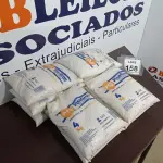LOTE 158 - 10 PACOTES DE GRANITINA COM 4KG CADA. (NO ESTADO) ATENÇÃO! FAZER A VISITAÇÃO ANTES DE ARREMATAR, NÃO SABEMOS SE FUNCIONA. LEILÃO NÃO TEM GARANTIA E NEM DEVOLUÇÃO, SUJEITO A POSSÍVEIS AVARIAS VISÍVEIS/OCULTAS E/OU AUSÊNCIA DE COMPONENTES.