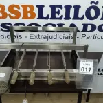 LOTE 017 - 01 GIRA ESPETO 60CM. (NO ESTADO) ATENÇÃO! FAZER A VISITAÇÃO ANTES DE ARREMATAR, NÃO SABEMOS SE FUNCIONA. LEILÃO NÃO TEM GARANTIA E NEM DEVOLUÇÃO, SUJEITO A POSSÍVEIS AVARIAS VISÍVEIS/OCULTAS E/OU AUSÊNCIA DE COMPONENTES.