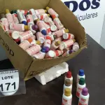 LOTE 171 - 01 LOTE COM GRANDE QUANTIDADE DE CORANTES A BASE DE ÁGUA DE CORES DIVERSAS. (NO ESTADO) ATENÇÃO! FAZER A VISITAÇÃO ANTES DE ARREMATAR, NÃO SABEMOS SE FUNCIONA. LEILÃO NÃO TEM GARANTIA E NEM DEVOLUÇÃO, SUJEITO A POSSÍVEIS AVARIAS VISÍVEIS/OCULTAS E/OU AUSÊNCIA DE COMPONENTES.