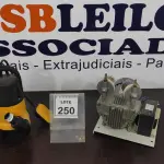 LOTE 250 - 01 BOMBA A VÁCUO E 01 BOMBA D’AGUA. (NO ESTADO) ATENÇÃO! FAZER A VISITAÇÃO ANTES DE ARREMATAR, NÃO SABEMOS SE FUNCIONA. LEILÃO NÃO TEM GARANTIA E NEM DEVOLUÇÃO, SUJEITO A POSSÍVEIS AVARIAS VISÍVEIS/OCULTAS E/OU AUSÊNCIA DE COMPONENTES.