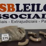 LOTE 275 - 01 LOTE COM VÁRIAS CURVAS 90-40MM MARCA KRONA. (NO ESTADO) ATENÇÃO! FAZER A VISITAÇÃO ANTES DE ARREMATAR, NÃO SABEMOS SE FUNCIONA. LEILÃO NÃO TEM GARANTIA E NEM DEVOLUÇÃO, SUJEITO A POSSÍVEIS AVARIAS VISÍVEIS/OCULTAS E/OU AUSÊNCIA DE COMPONENTES.