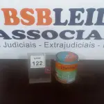 LOTE 122 - 01 LATA DE TINTA ESMALTE DE 3,6L NA COR BRILHANTE VERMELHO MARCA SUVINIL. (NO ESTADO) ATENÇÃO! FAZER A VISITAÇÃO ANTES DE ARREMATAR, NÃO SABEMOS SE FUNCIONA. LEILÃO NÃO TEM GARANTIA E NEM DEVOLUÇÃO, SUJEITO A POSSÍVEIS AVARIAS VISÍVEIS/OCULTAS E/OU AUSÊNCIA DE COMPONENTES.
