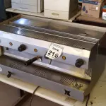 LOTE 216 - 01 MÁQUINA DE CAFÉ EXPRESSO INDUSTRIAL. (NO ESTADO) ATENÇÃO! FAZER A VISITAÇÃO ANTES DE ARREMATAR, NÃO SABEMOS SE FUNCIONA. LEILÃO NÃO TEM GARANTIA E NEM DEVOLUÇÃO, SUJEITO A POSSÍVEIS AVARIAS VISÍVEIS/OCULTAS E/OU AUSÊNCIA DE COMPONENTES.