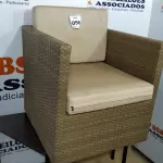 LOTE 056 - 01 POLTRONA DE JARDIM. (NO ESTADO EM QUE SE ENCONTRA. SUJEITO A AVARIAS OCULTAS/VISÍVEIS.) BH1517D