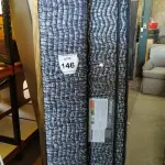 LOTE 146 - 01 COLCHÃO SOLTEIRO. (NO ESTADO EM QUE SE ENCONTRA. SUJEITO A AVARIAS OCULTAS/VISÍVEIS.) BJ7223W