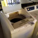 LOTE 348 - 01 MÁQUINA DE LAVAR ROUPAS BRASTEMP 6KG 220V. (NO ESTADO) ATENÇÃO! FAZER A VISITAÇÃO ANTES DE ARREMATAR, NÃO SABEMOS SE FUNCIONA. LEILÃO NÃO TEM GARANTIA E NEM DEVOLUÇÃO, SUJEITO A POSSÍVEIS AVARIAS VISÍVEIS/OCULTAS E/OU AUSÊNCIA DE COMPONENTES.