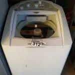 LOTE 312 - 01 MÁQUINA DE LAVAR 15KG 220W MARCA GE. (NO ESTADO) ATENÇÃO! FAZER A VISITAÇÃO ANTES DE ARREMATAR, NÃO SABEMOS SE FUNCIONA. LEILÃO NÃO TEM GARANTIA E NEM DEVOLUÇÃO, SUJEITO A POSSÍVEIS AVARIAS VISÍVEIS/OCULTAS E/OU AUSÊNCIA DE COMPONENTES.