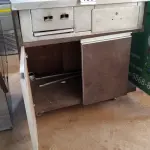 LOTE 409 - 01 BALCÃO COM FOGÃO DE 01 BOCA. (NO ESTADO) ATENÇÃO! FAZER A VISITAÇÃO ANTES DE ARREMATAR, NÃO SABEMOS SE FUNCIONA. LEILÃO NÃO TEM GARANTIA E NEM DEVOLUÇÃO, SUJEITO A POSSÍVEIS AVARIAS VISÍVEIS/OCULTAS E/OU AUSÊNCIA DE COMPONENTES.