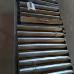 LOTE 089 - 07 TELAS PARA COIFA E 01 SUPORTE EM ALUMÍNIO PARA BALCÃO. (NO ESTADO EM QUE SE ENCONTRA. SUJEITO A AVARIAS OCULTAS/VISÍVEIS.)