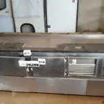 LOTE 411 - 01 BALCÃO EXPOSITOR REFRIGERADO. (NO ESTADO) ATENÇÃO! FAZER A VISITAÇÃO ANTES DE ARREMATAR, NÃO SABEMOS SE FUNCIONA. LEILÃO NÃO TEM GARANTIA E NEM DEVOLUÇÃO, SUJEITO A POSSÍVEIS AVARIAS VISÍVEIS/OCULTAS E/OU AUSÊNCIA DE COMPONENTES.