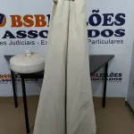LOTE 073 - 01 GUARDA SOL (UMBRELLA). (NO ESTADO EM QUE SE ENCONTRA. SUJEITO A AVARIAS OCULTAS/VISÍVEIS.) BH1679Y