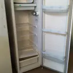 LOTE 307 - 01 GELADEIRA MARCA CONSUL 220W. (NO ESTADO) ATENÇÃO! FAZER A VISITAÇÃO ANTES DE ARREMATAR, NÃO SABEMOS SE FUNCIONA. LEILÃO NÃO TEM GARANTIA E NEM DEVOLUÇÃO, SUJEITO A POSSÍVEIS AVARIAS VISÍVEIS/OCULTAS E/OU AUSÊNCIA DE COMPONENTES.