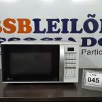 LOTE 045 - 01 MICRO-ONDAS LG 127V. (NO ESTADO EM QUE SE ENCONTRA. SUJEITO A AVARIAS OCULTAS/VISÍVEIS.) AV9917Y