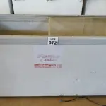 LOTE 372 - 01 FREEZER HORIZONTAL TAMPA DE VIDRO. (NO ESTADO) ATENÇÃO! FAZER A VISITAÇÃO ANTES DE ARREMATAR, NÃO SABEMOS SE FUNCIONA. LEILÃO NÃO TEM GARANTIA E NEM DEVOLUÇÃO, SUJEITO A POSSÍVEIS AVARIAS VISÍVEIS/OCULTAS E/OU AUSÊNCIA DE COMPONENTES.