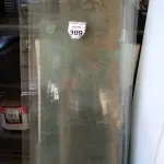 LOTE 309 - 01 LOTE COM VÁRIOS VIDROS AVULSOS DE VITRINE. (NO ESTADO) ATENÇÃO! FAZER A VISITAÇÃO ANTES DE ARREMATAR, NÃO SABEMOS SE FUNCIONA. LEILÃO NÃO TEM GARANTIA E NEM DEVOLUÇÃO, SUJEITO A POSSÍVEIS AVARIAS VISÍVEIS/OCULTAS E/OU AUSÊNCIA DE COMPONENTES.