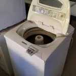 LOTE 351 - 01 MÁQUINA DE LAVAR MARCA BRASTEMP 5KG. (NO ESTADO) ATENÇÃO! FAZER A VISITAÇÃO ANTES DE ARREMATAR, NÃO SABEMOS SE FUNCIONA. LEILÃO NÃO TEM GARANTIA E NEM DEVOLUÇÃO, SUJEITO A POSSÍVEIS AVARIAS VISÍVEIS/OCULTAS E/OU AUSÊNCIA DE COMPONENTES.