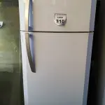LOTE 310 - 01 GELADEIRA FROST FREE MARCA CONTINENTAL 220W. (NO ESTADO) ATENÇÃO! FAZER A VISITAÇÃO ANTES DE ARREMATAR, NÃO SABEMOS SE FUNCIONA. LEILÃO NÃO TEM GARANTIA E NEM DEVOLUÇÃO, SUJEITO A POSSÍVEIS AVARIAS VISÍVEIS/OCULTAS E/OU AUSÊNCIA DE COMPONENTES.