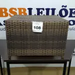 LOTE 108 - 01 MESA DE JARDIM. (NO ESTADO EM QUE SE ENCONTRA. SUJEITO A AVARIAS OCULTAS/VISÍVEIS.) AV9406M