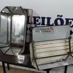 LOTE 340 - 02 LUMINÁRIAS DE STUDIO.(NO ESTADO) ATENÇÃO! FAZER A VISITAÇÃO ANTES DE ARREMATAR, NÃO SABEMOS SE FUNCIONA. LEILÃO NÃO TEM GARANTIA E NEM DEVOLUÇÃO, SUJEITO A POSSÍVEIS AVARIAS VISÍVEIS/OCULTAS E/OU AUSÊNCIA DE COMPONENTES.