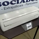 LOTE 008 - 01 AR CONDICIONADO. (EVAPORADORA) (NO ESTADO EM QUE SE ENCONTRA. SUJEITO A AVARIAS OCULTAS/VISÍVEIS.) AV9702V