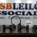 LOTE 034 - 05 HEADPHONES. (NO ESTADO EM QUE SE ENCONTRA. SUJEITO A AVARIAS OCULTAS/VISÍVEIS.)