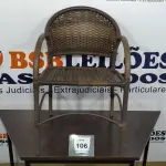 LOTE 106 - 01 CADEIRA DE JARDIM. (NO ESTADO EM QUE SE ENCONTRA. SUJEITO A AVARIAS OCULTAS/VISÍVEIS.) AV9404Y